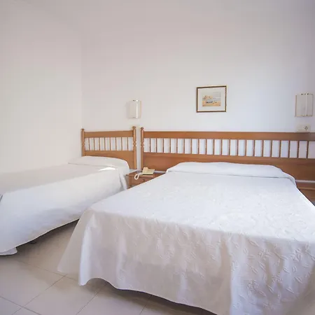 Hotel Risech 2* Росас