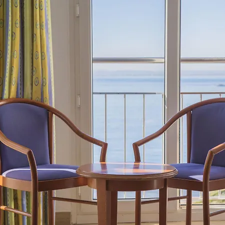 Отель Hotel Risech