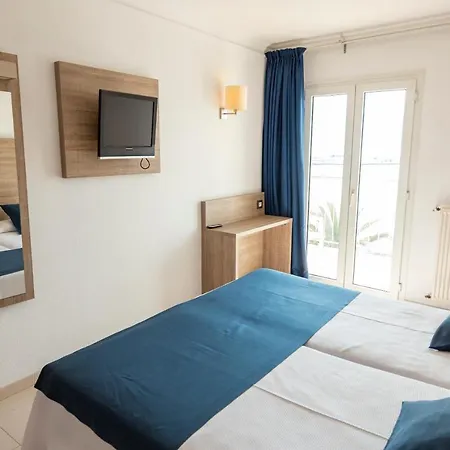 Hotel Risech Отель