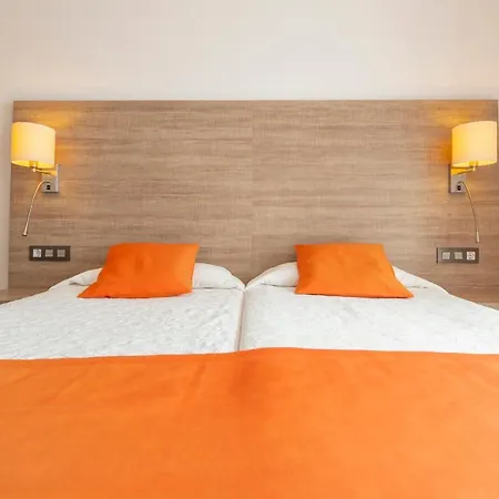 Hotel Risech Росас