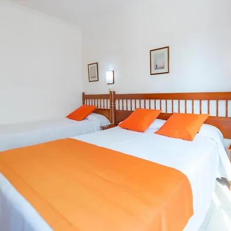 Hotel Risech Отель Росас