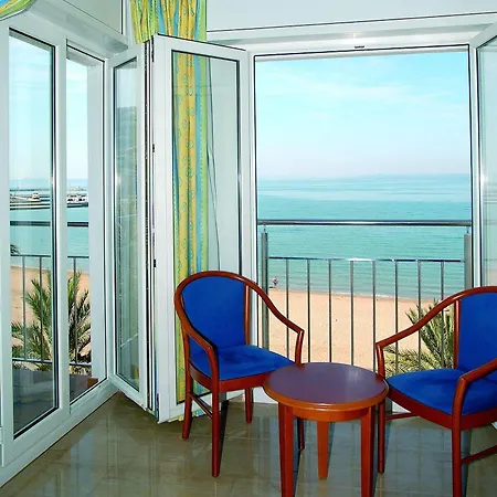 Отель Hotel Risech